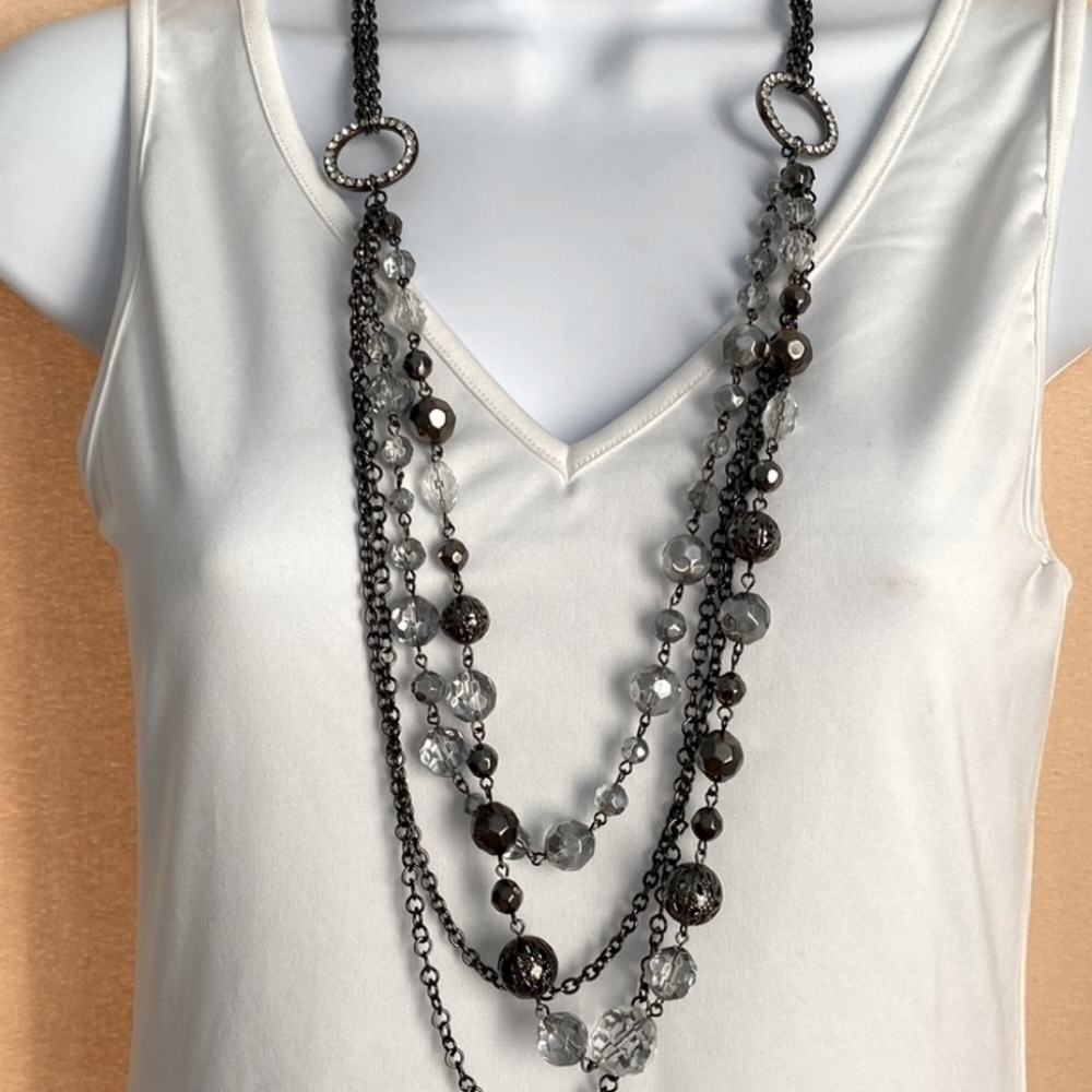 GORGEOUS VINTAGE CLASSIC Antiqued silver/black tone layered Necklace with  Beads